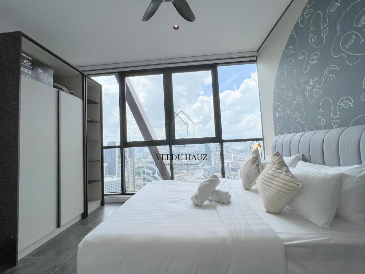 Scarletz Suites At Klcc By Veedu Hauz Kuala Lumpur Ngoại thất bức ảnh