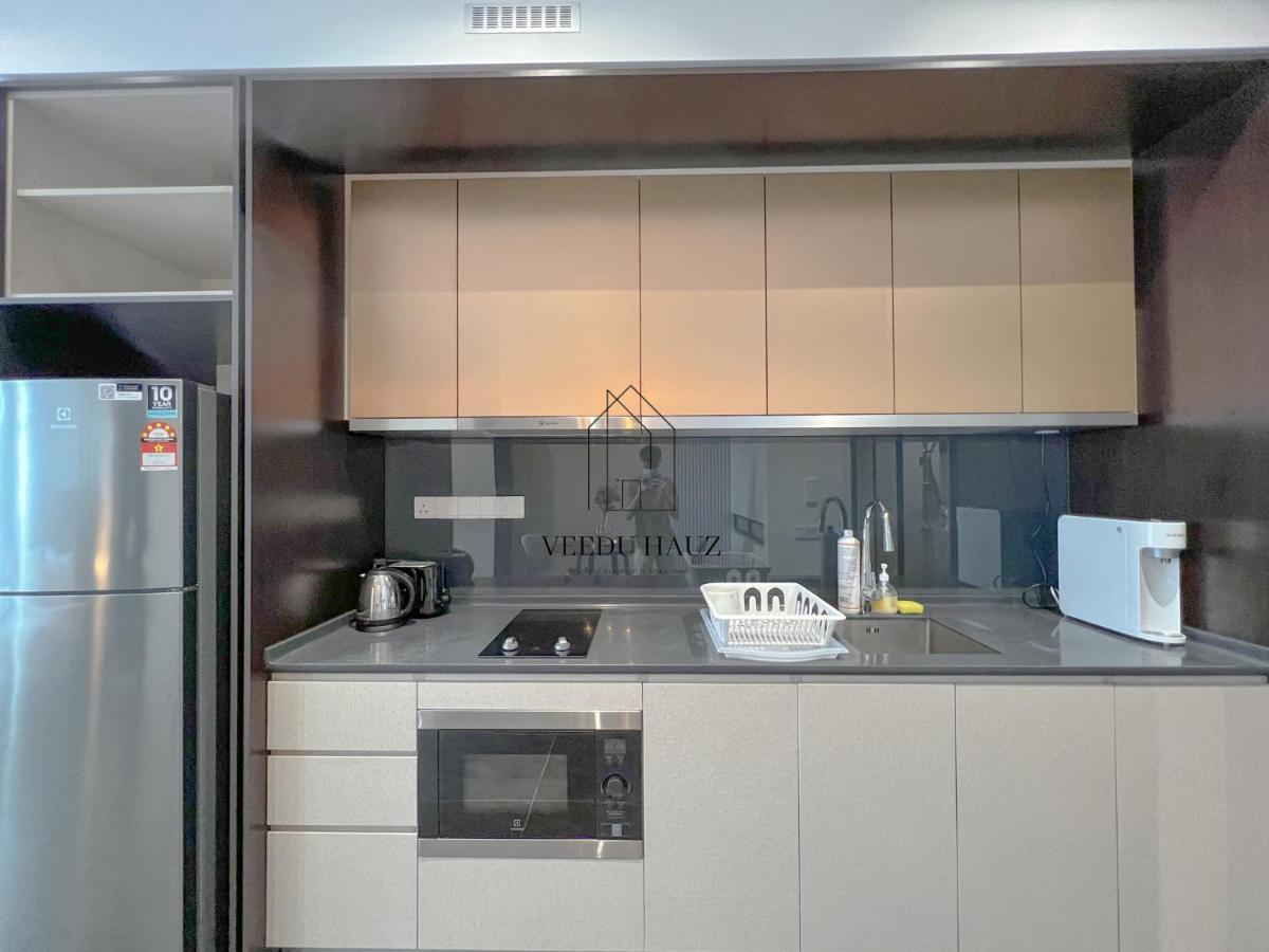 Scarletz Suites At Klcc By Veedu Hauz Kuala Lumpur Ngoại thất bức ảnh