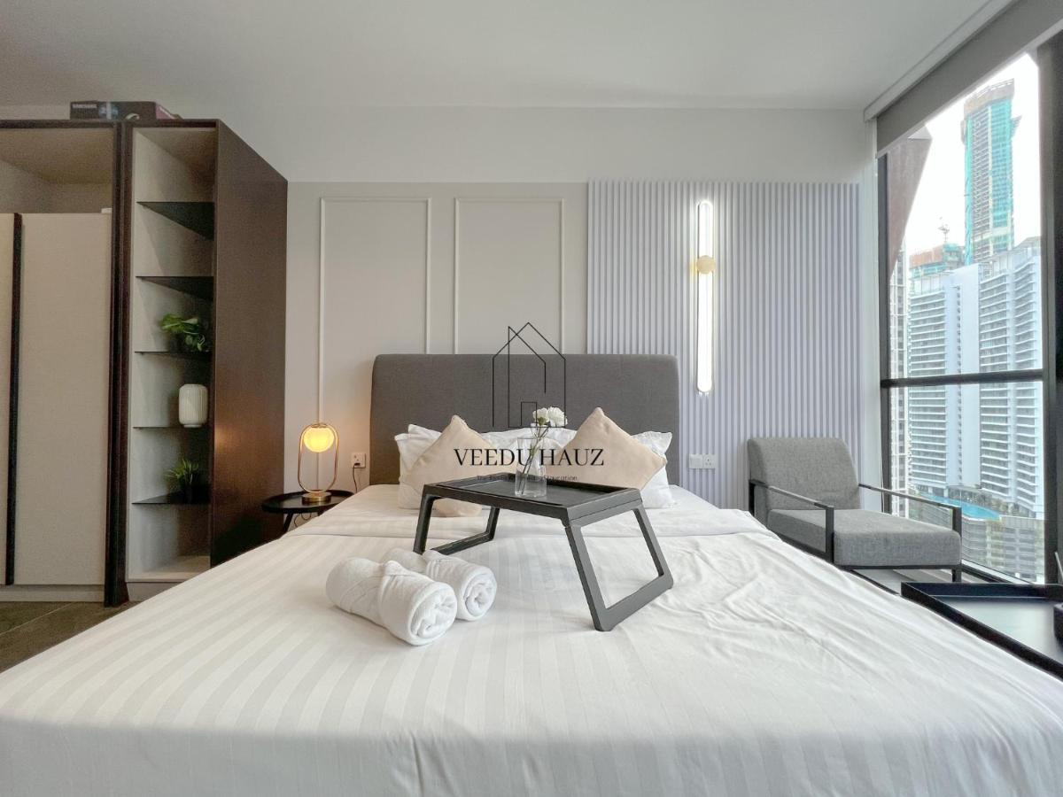 Scarletz Suites At Klcc By Veedu Hauz Kuala Lumpur Ngoại thất bức ảnh