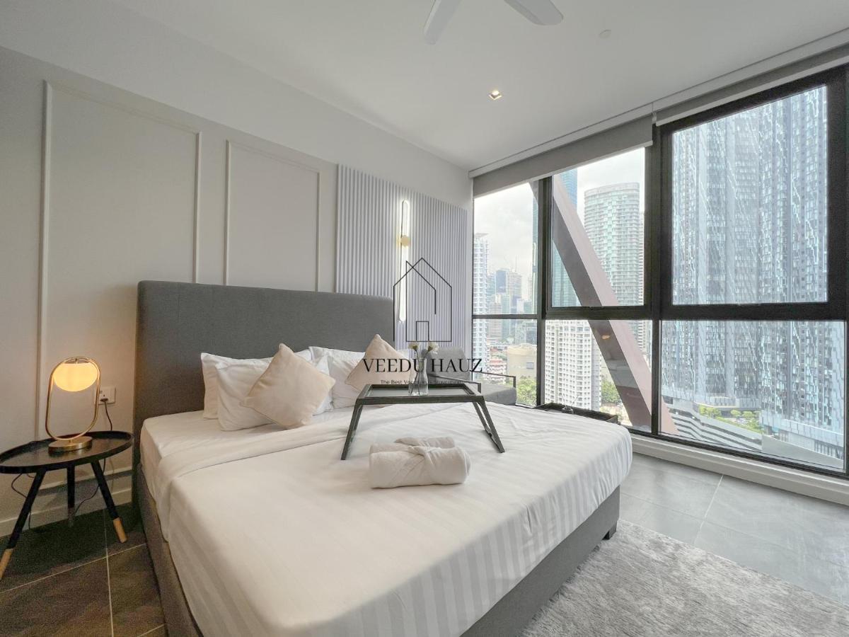 Scarletz Suites At Klcc By Veedu Hauz Kuala Lumpur Ngoại thất bức ảnh